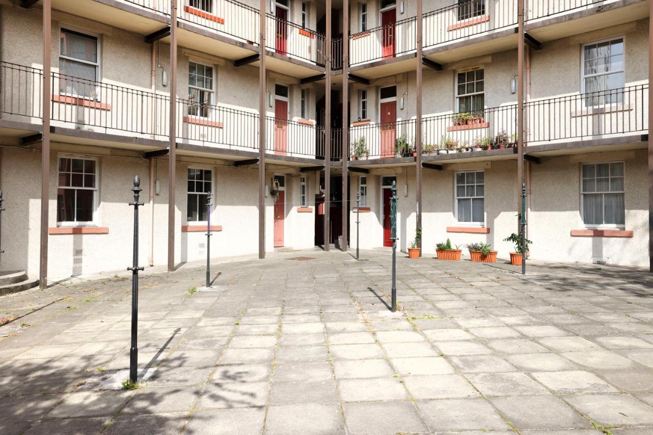 Stunning 2 Bed Apt Nr The Royal Mile & The Castle Эдинбург Экстерьер фото